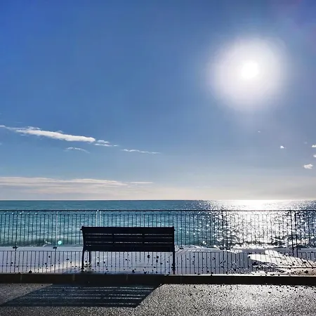 Monolocale Fronte Mare Lägenhet Menton