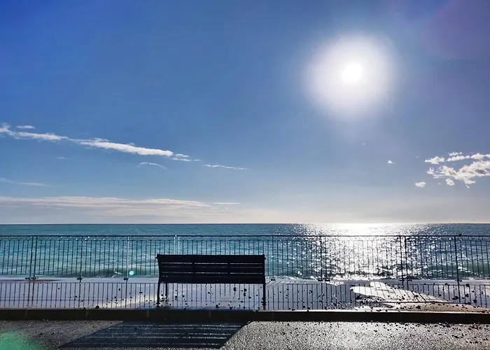 Monolocale Fronte Mare アパート マントン